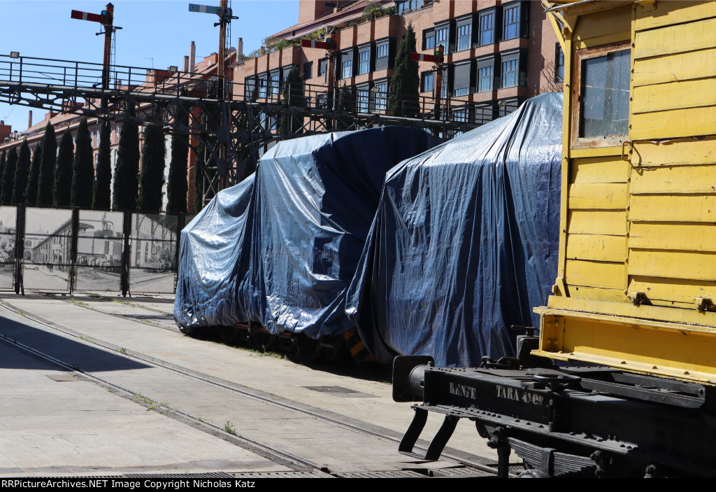 RENFE 10349 & RENFE 10002